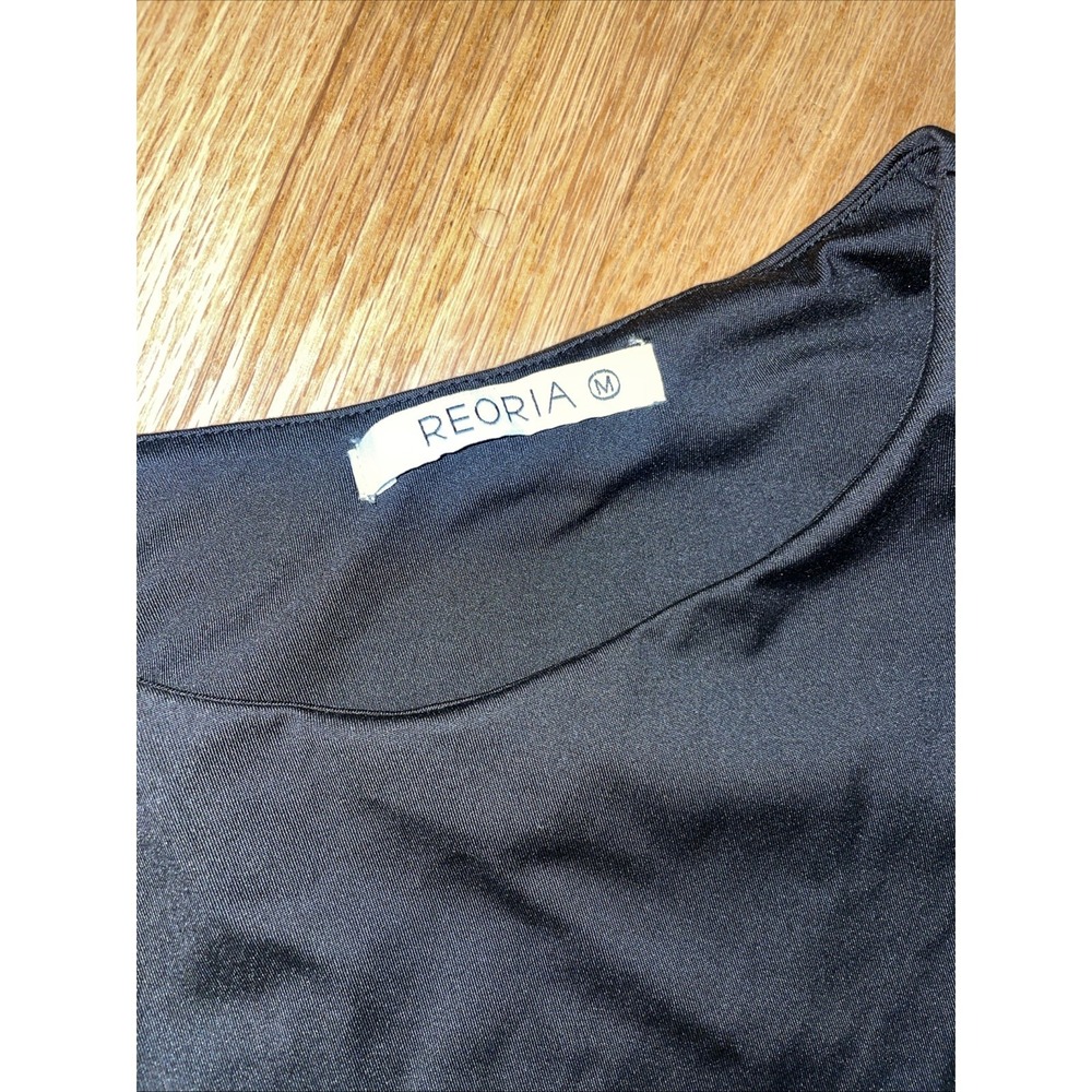 ReoRia Seamless Black Cropped Tank Sleeveless Size Medium - Picture 2 of 4